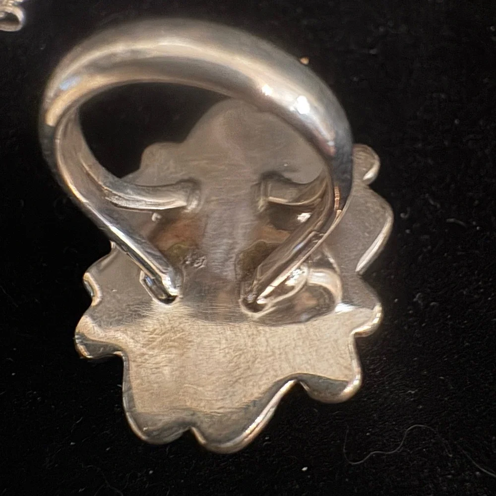 Genuine King‎ Man Turquoise and sterling Silver Swirl Ring